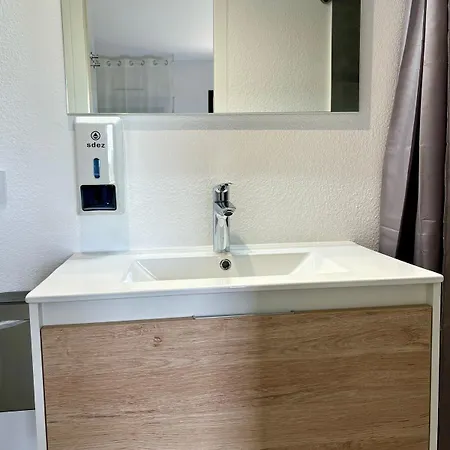 Halte - 1 étoile Hotel